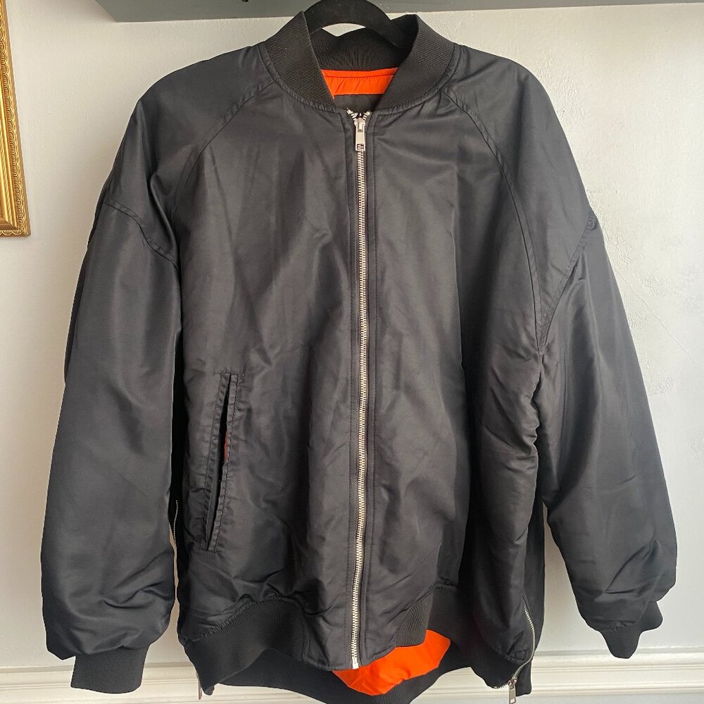 BLACK ZARA BOMBER JACKET ZIPPER SIDES